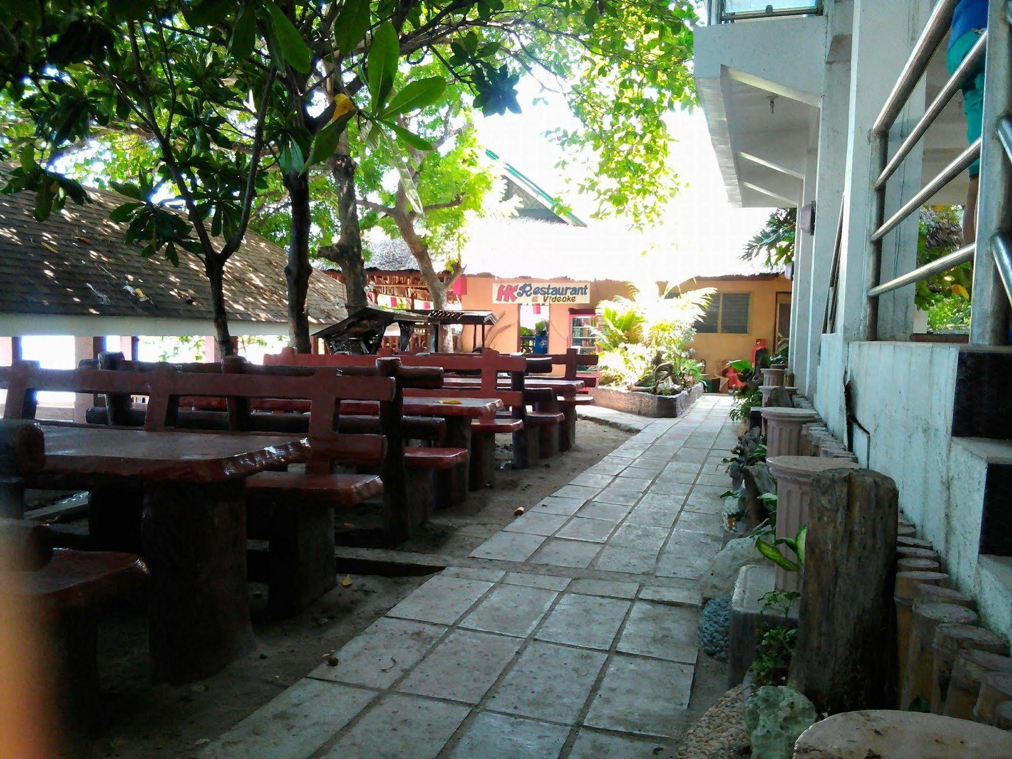 Hk Beach Resort And Restaurant Moalboal Exterior foto
