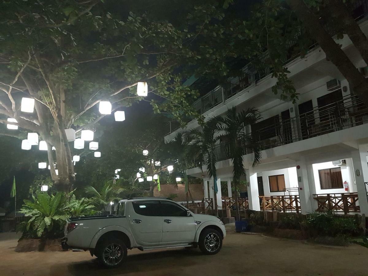Hk Beach Resort And Restaurant Moalboal Exterior foto