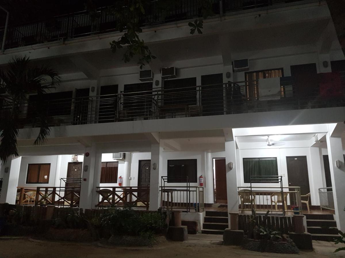 Hk Beach Resort And Restaurant Moalboal Exterior foto